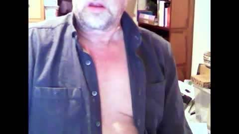 Snapshot of hereford66 chatting on 10, 1, 2025 hereford66 online show from 10, 1, 2025