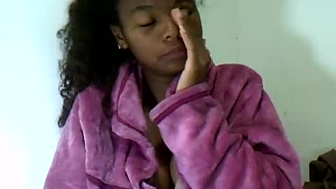 Snapshot of herisse01 chatting on 14, 7, 2026 herisse01 online show from 14, 7, 2026