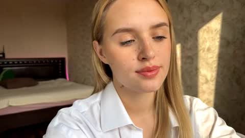 Sylvia online show from 11, 10, 2025