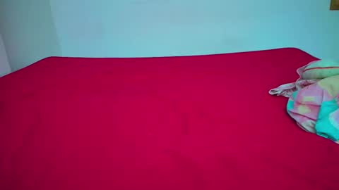 Charlotte Y Crystal online show from 27, 3, 2026