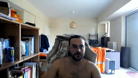 Snapshot of hervo chatting on 7, 6, 2026 YourGuy online show from 7, 6, 2026