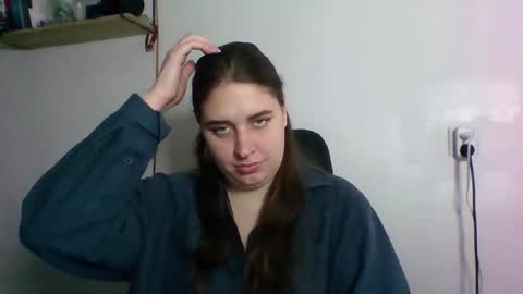 hess_luna_ online show from 27, 10, 2025