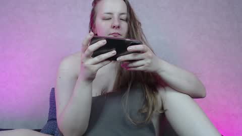 Snapshot of hesssa chatting on 2, 12, 2024 Hesssa Prime time The broadcasts start at 3am and 3 pm London time online show from 2, 12, 2024