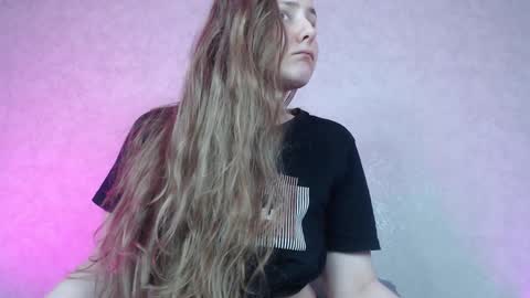 Snapshot of hesssa chatting on 13, 12, 2024 Hesssa Prime time The broadcasts start at 3am and 3 pm London time online show from 13, 12, 2024