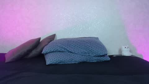 Snapshot of hesssa chatting on 19, 12, 2024 Hesssa Prime time The broadcasts start at 3am and 3 pm London time online show from 19, 12, 2024