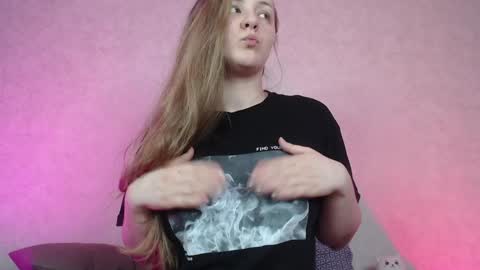 Snapshot of hesssa chatting on 26, 12, 2024 Hesssa Prime time The broadcasts start at 3am and 3 pm London time online show from 26, 12, 2024