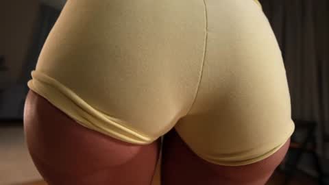 Snapshot of heybanan chatting on 2, 2, 2026 Alina online show from 2, 2, 2026