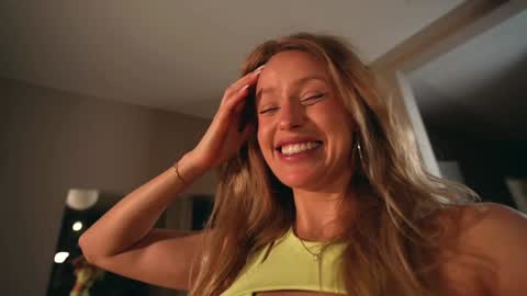 Snapshot of heybanan chatting on 20, 2, 2026 Alina online show from 20, 2, 2026