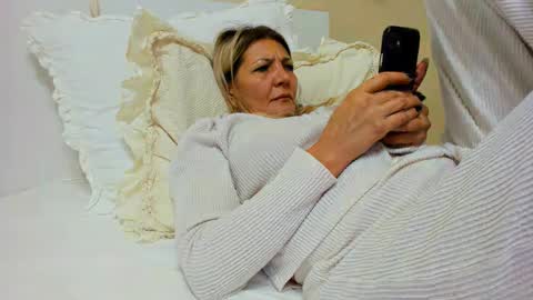 Heyheygrey online show from 25, 1, 2025