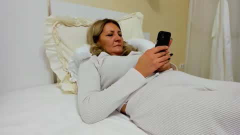 Heyheygrey online show from 7, 2, 2025