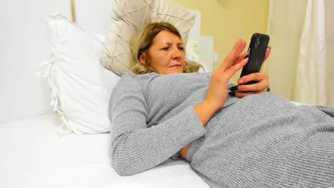 Heyheygrey online show from 13, 2, 2025