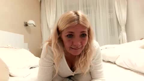 Heyheygrey online show from 10, 10, 2025