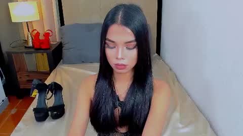 Snapshot of heyitsafira chatting on 6, 7, 2026 SAFIRA 3 online show from 6, 7, 2026