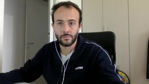 Snapshot of hhombre chatting on 13, 10, 2025 hhombre online show from 13, 10, 2025