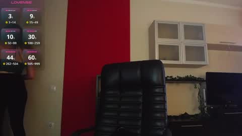 Snapshot of hi_bye_ chatting on 24, 5, 2026 Lina online show from 24, 5, 2026