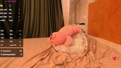 Hiaru online show from 6, 1, 2025