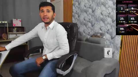 Snapshot of hiddenoffice chatting on 8, 2, 2026 George online show from 8, 2, 2026