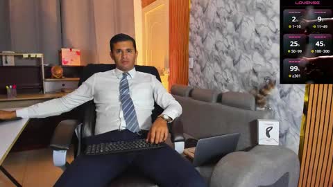 Snapshot of hiddenoffice chatting on 11, 2, 2026 George online show from 11, 2, 2026