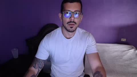 Snapshot of hidenbook chatting on 15, 2, 2025 Hiden online show from 15, 2, 2025