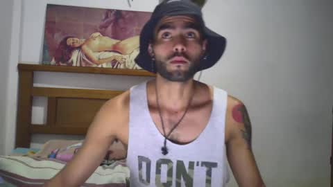 Snapshot of hideonbush051 chatting on 16, 9, 2025 hideonbush online show from 16, 9, 2025