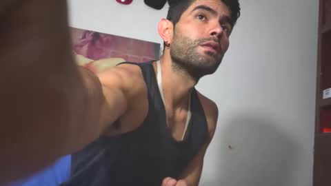 hideonbush online show from 3, 3, 2026