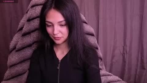 HIHIKA online show from 20, 9, 2025