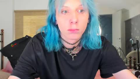 Snapshot of hika_ chatting on 6, 6, 2026 hi im Hika online show from 6, 6, 2026
