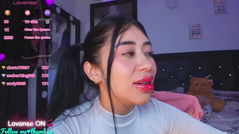 Snapshot of hilary_jones_22 chatting on 27, 1, 2025 LUNA new account  FOLLOW ME online show from 27, 1, 2025