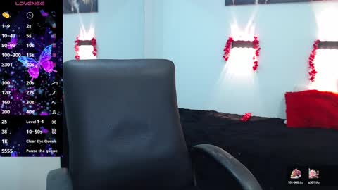 H I L A R Y online show from 15, 2, 2025