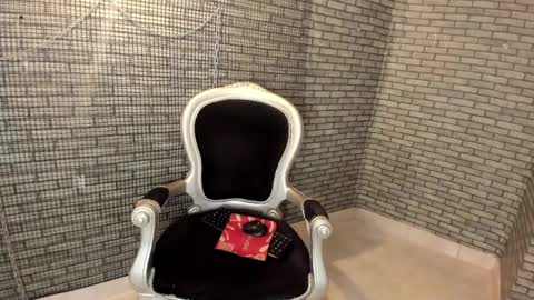 Hillary  online show from 11, 4, 2026