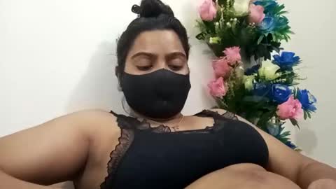 himuhimu22 online show from 10, 3, 2025