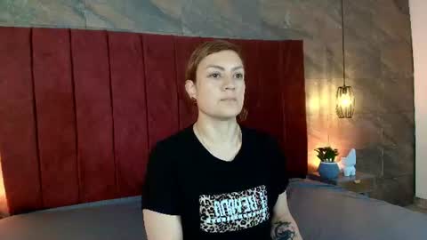 Snapshot of hinata_moonn chatting on 6, 7, 2026 hinata_moonn online show from 6, 7, 2026