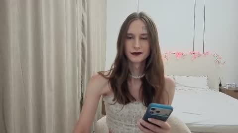 Snapshot of hinoxy chatting on 5, 8, 2026 Magnetic Live Show online show from 5, 8, 2026
