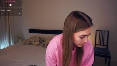 Snapshot of hip_hop_baby chatting on 3, 10, 2025 Leya Day Mary Night PvT Open online show from 3, 10, 2025