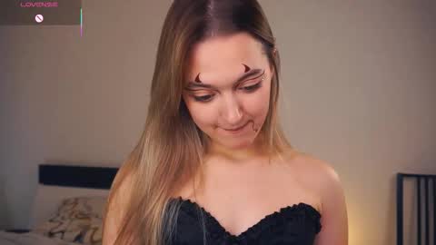 Leya Day Mary Night   PvT Open online show from 30, 10, 2025