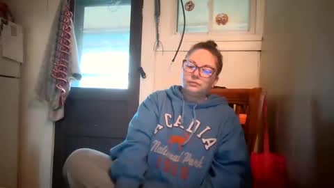 Snapshot of hippihope420 chatting on 17, 10, 2025 Bella online show from 17, 10, 2025