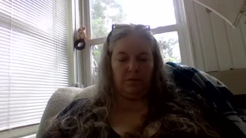 Snapshot of hippysnewhere chatting on 29, 6, 2026 hippysnewhere online show from 29, 6, 2026