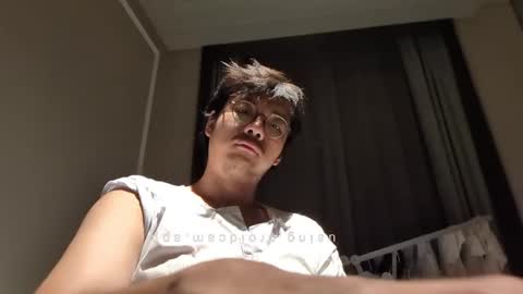 Snapshot of hirvirdish chatting on 24, 9, 2025 Taick online show from 24, 9, 2025