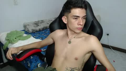 Snapshot of hiso_kai chatting on 25, 4, 2026 Hisokax online show from 25, 4, 2026