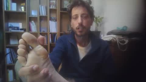 hitmenoww online show from 17, 10, 2025