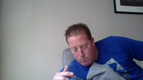 Snapshot of hockey258387 chatting on 11, 3, 2025 THE MAN online show from 11, 3, 2025