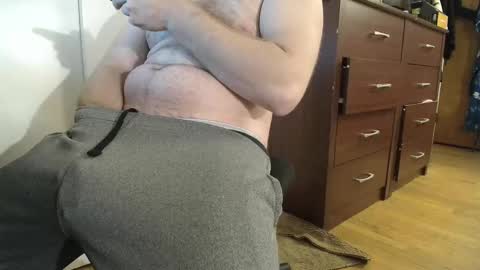 Snapshot of hockeyplayer206850 chatting on 12, 12, 2024 Hockey Player online show from 12, 12, 2024