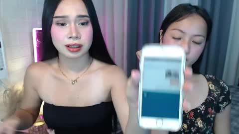 Snapshot of hoelymolly chatting on 24, 4, 2026 hoelymolly online show from 24, 4, 2026