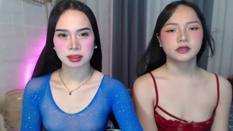 Snapshot of hoelymolly chatting on 7, 6, 2026 hoelymolly online show from 7, 6, 2026
