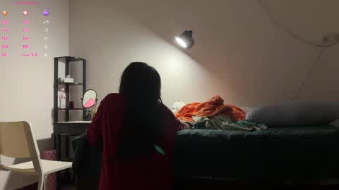 Snapshot of hola_sunflower chatting on 19, 10, 2025 amy online show from 19, 10, 2025