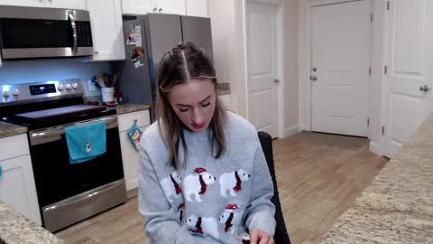 Snapshot of holihurricane chatting on 13, 12, 2024 Holi Hurricane online show from 13, 12, 2024