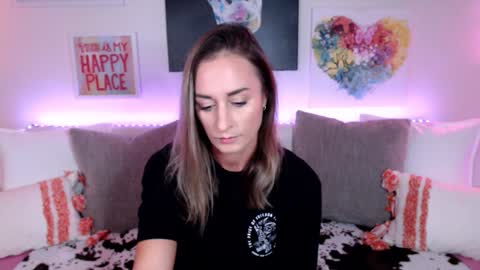 Snapshot of holihurricane chatting on 25, 11, 2025 Holi Hurricane online show from 25, 11, 2025