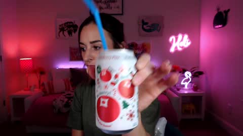 Snapshot of holihurricane chatting on 1, 12, 2025 Holi Hurricane online show from 1, 12, 2025