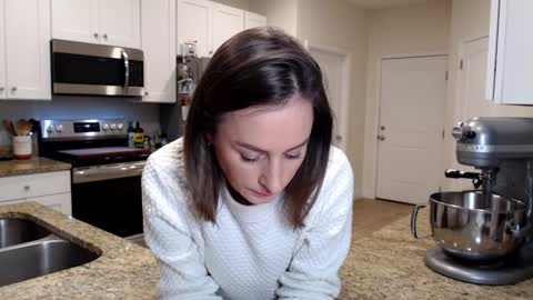 Holi Hurricane online show from 16, 1, 2026