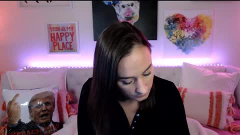 Holi Hurricane online show from 15, 4, 2026